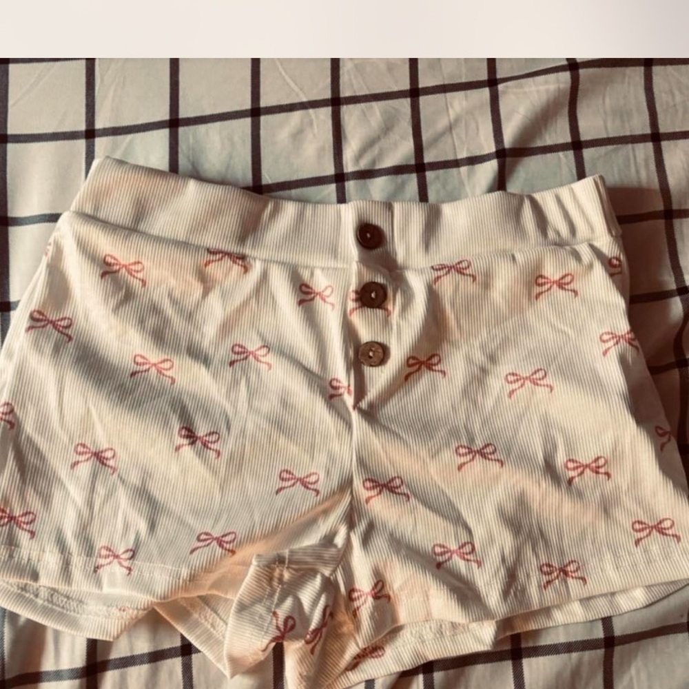White Shorts with Pink Bow Pattern